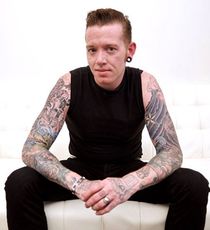 Johnny Goodluck, 38 лет Johnny Goodluck, 38 лет